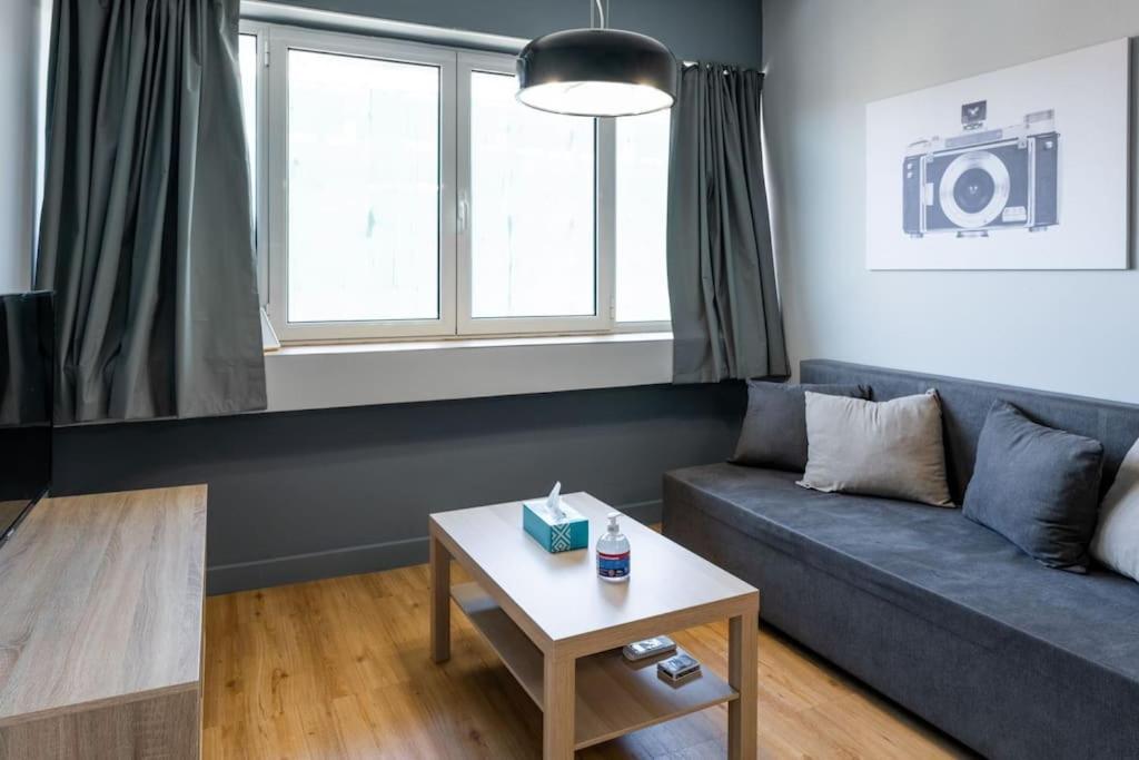 Apartment Cute, Bright And Cozy Flat 5 Min Walk To Acropolis Athen